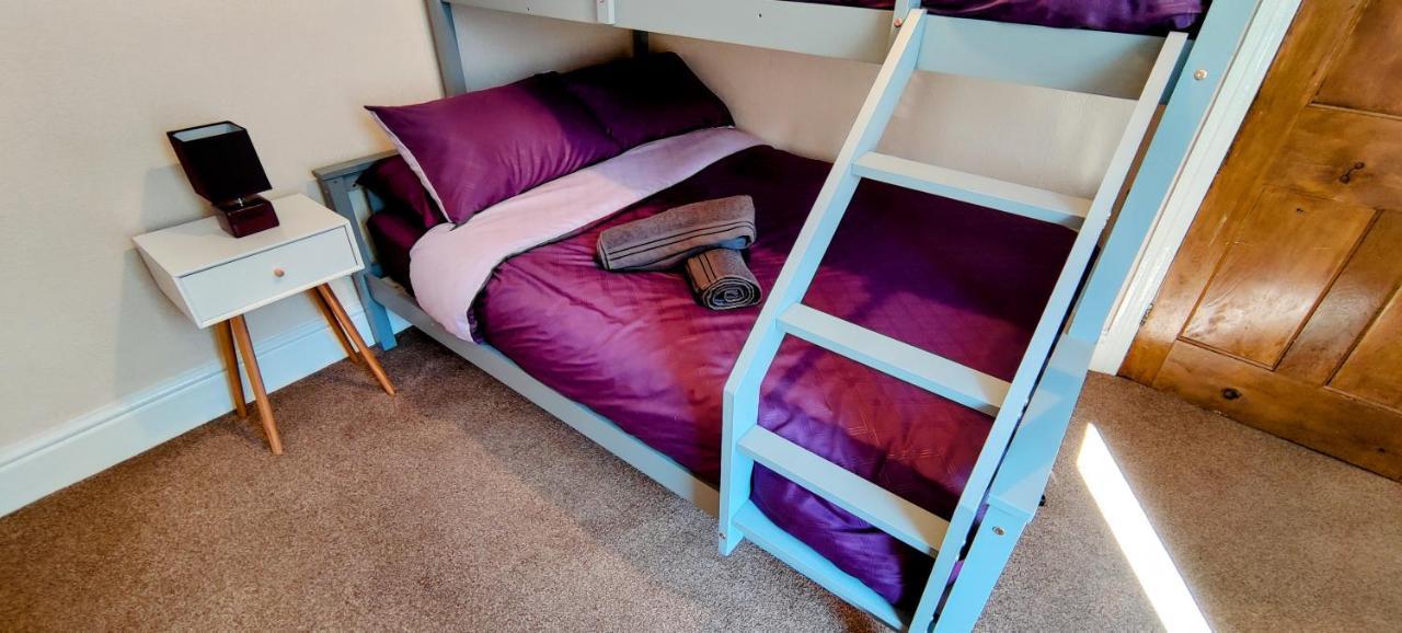 Villa Rhubarb Terrace On The Coast - Sleeps 1-6 Colwyn Bay Exterior foto