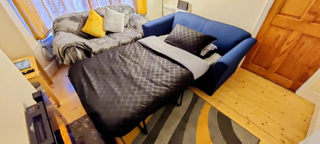 Villa Rhubarb Terrace On The Coast - Sleeps 1-6 Colwyn Bay Exterior foto